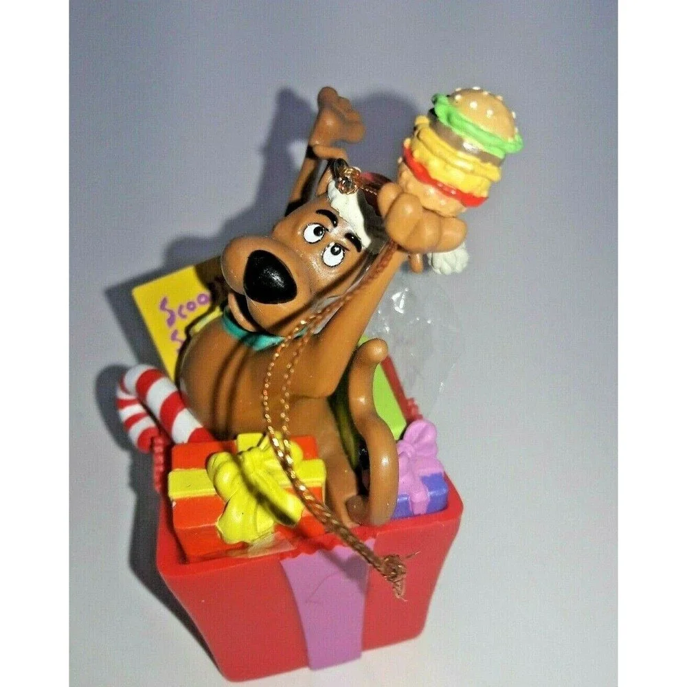 1999 Hanna Barbera Scooby Doo  Box Snacks Presents Hamburger Candy Cane Ornament
